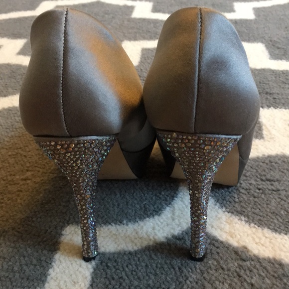 Steve Madden - Picture 4 of 7